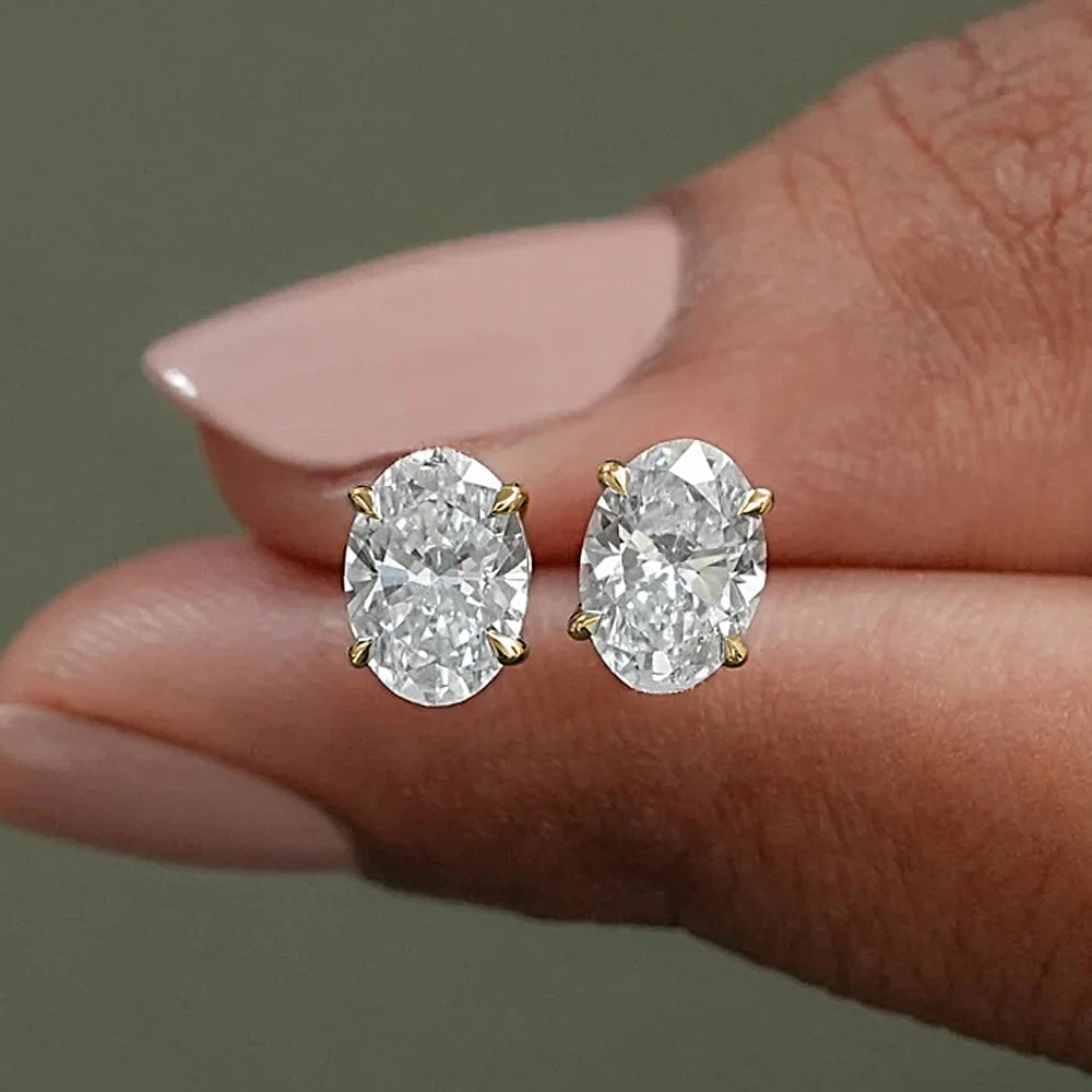 0.5-5ct Oval Cut Moissanite Stud Earrings