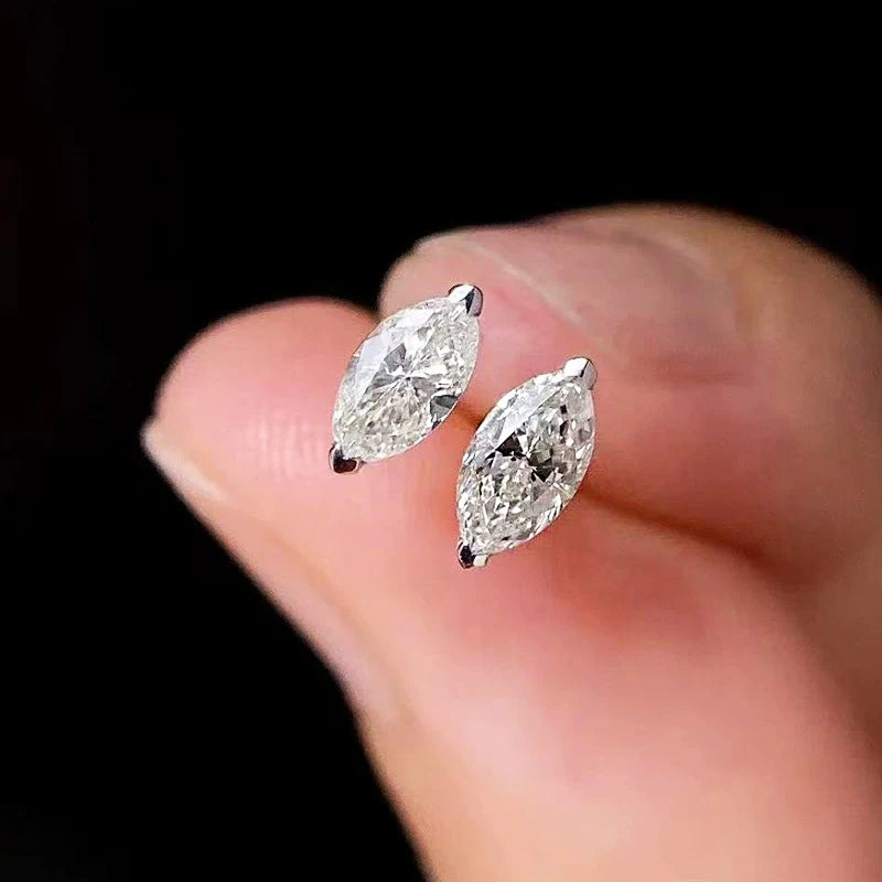 0.5-3 Carat Moissanite Studs