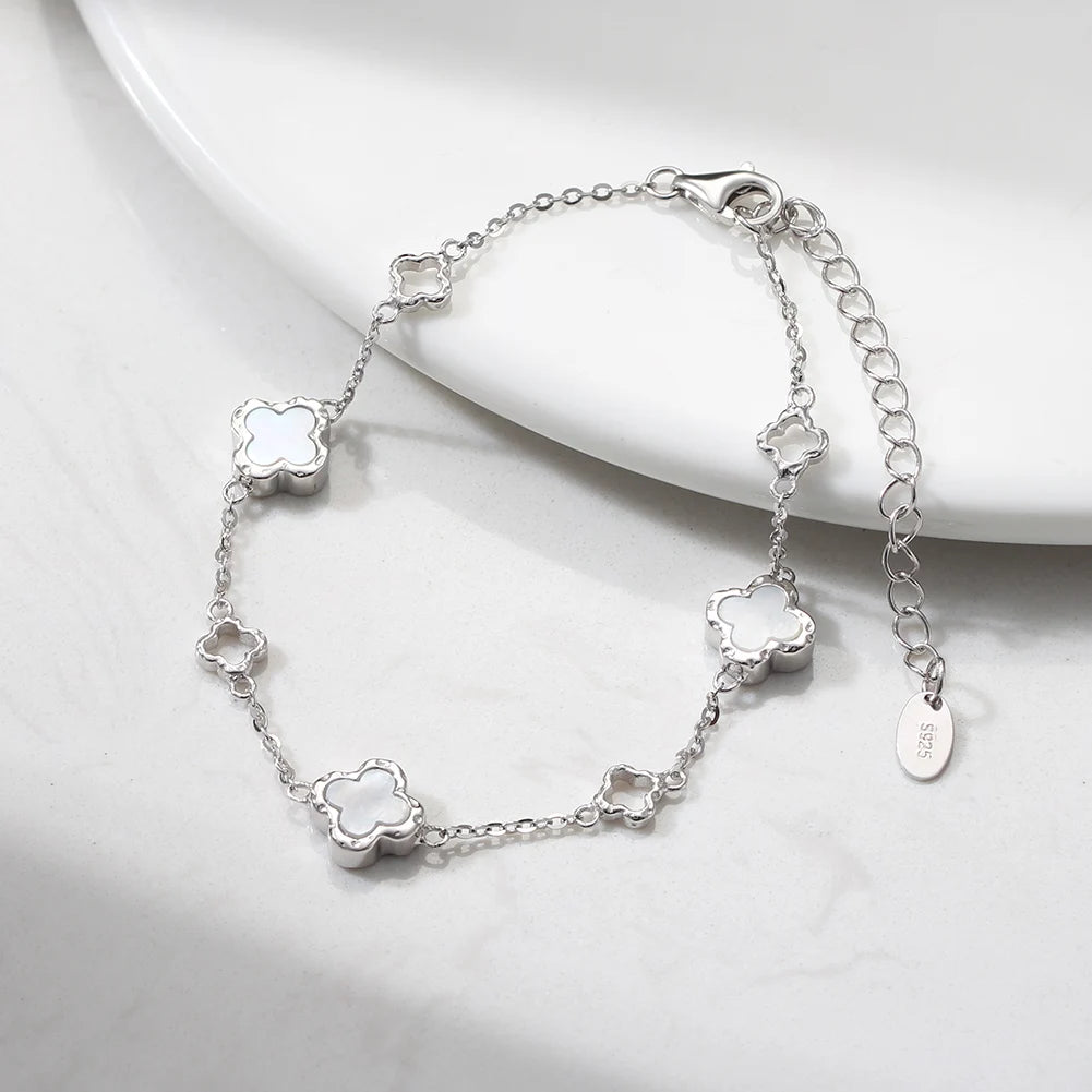 Hollow Clover Chain Necklace