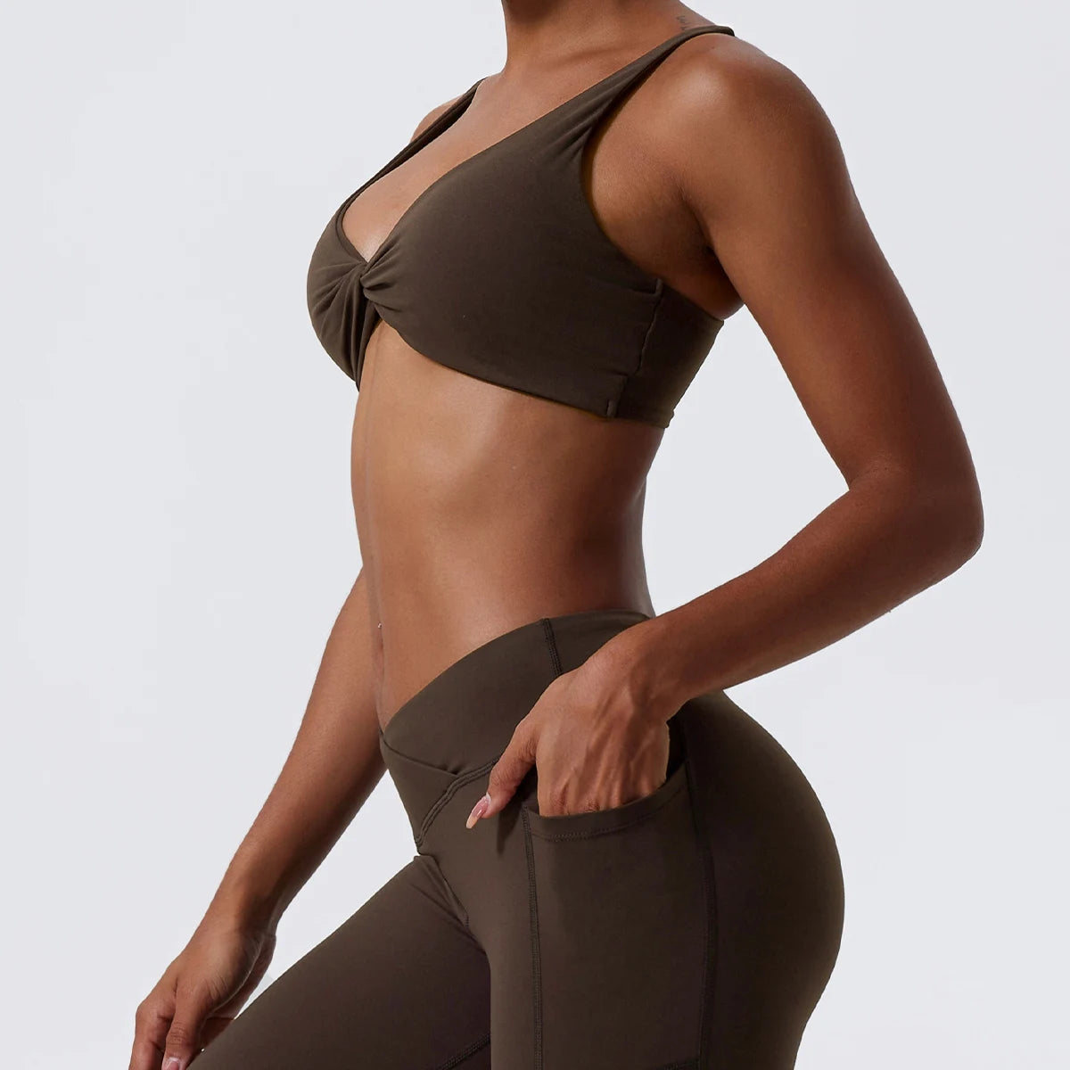 Front Twist Sports Bra