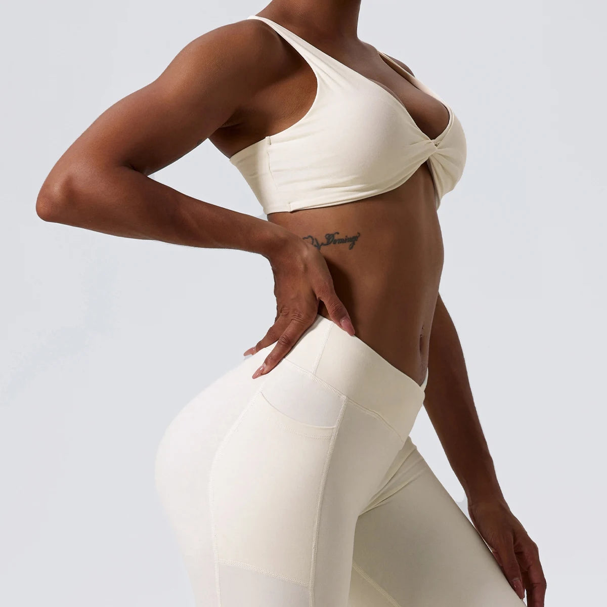 Front Twist Sports Bra
