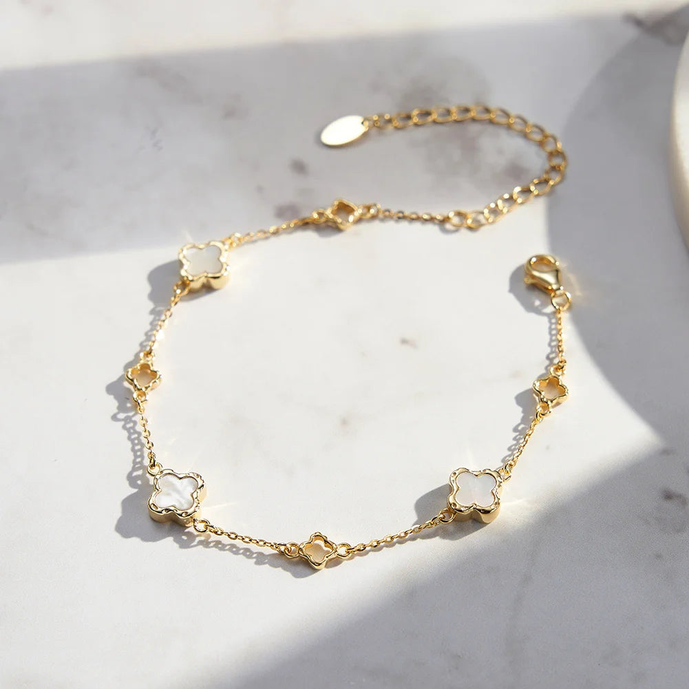 Hollow Clover Chain Necklace